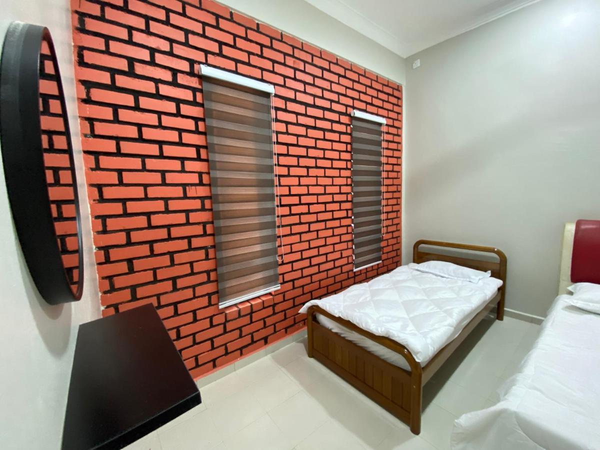 Sasuka Guesthouse Marang Dış mekan fotoğraf