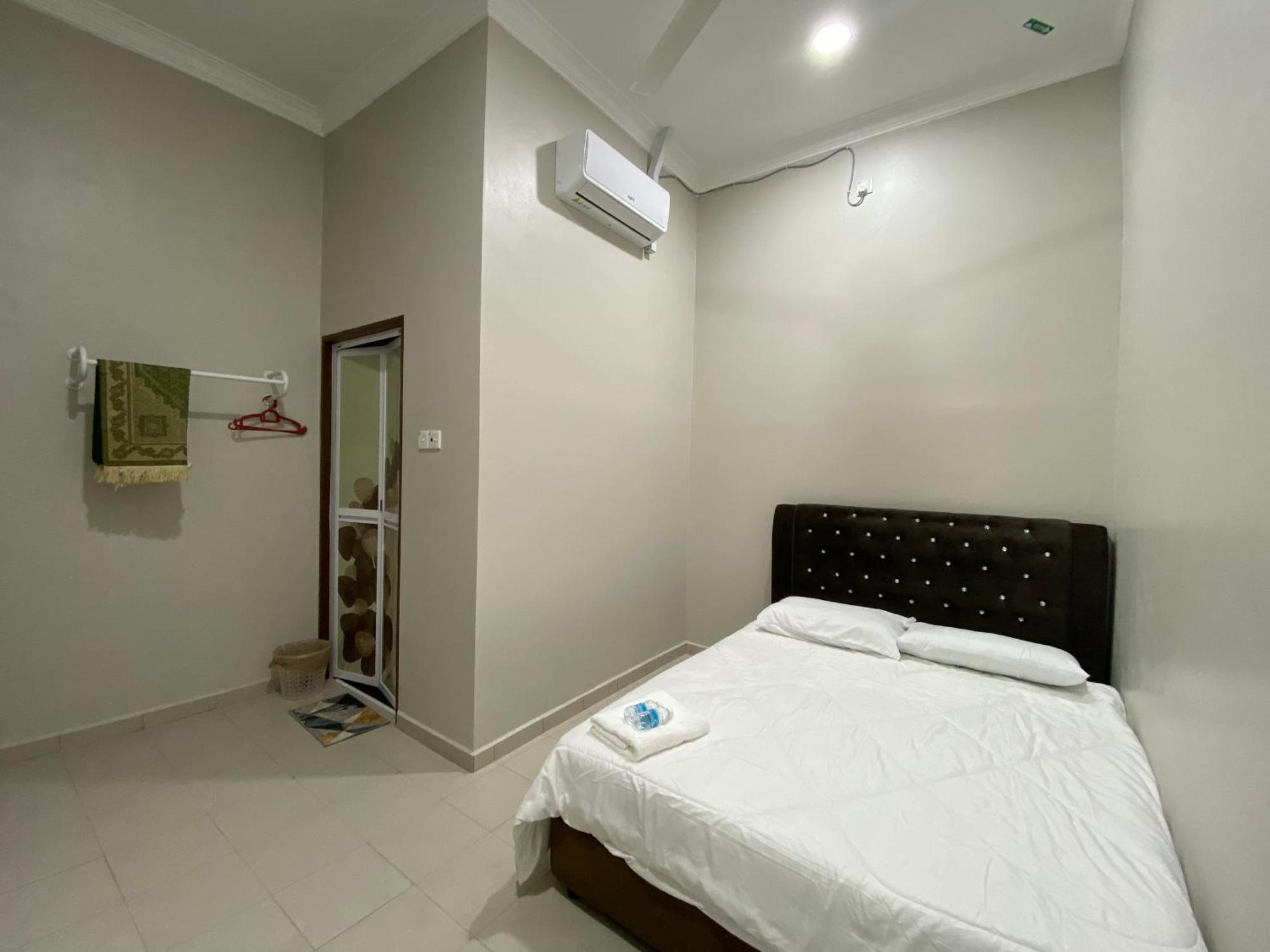 Sasuka Guesthouse Marang Dış mekan fotoğraf